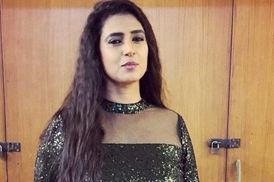 Actress Kasthuri Shankar Recovers From Chicken Pox, Shares Pics Of Pockmarks On Face