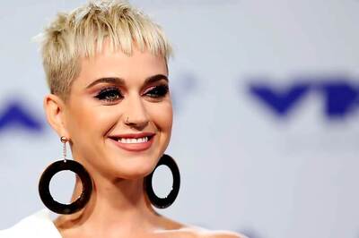 Katy Perry Sudden Kiss Makes American Idol Contestant Uncomfortable