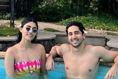 Salman Khan's Niece Alizeh Agnihotri Poses With Actor Vihaan Samat in Pool; Pics Go Viral