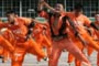 Pics: Philippine prisoners pay tribute to Michael