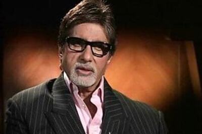 Big B gets SMS threat for visiting temple, dargah