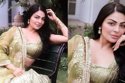 Neeru Bajwa's Metallic Green Lehenga Is Perfect For A Bridesmaid