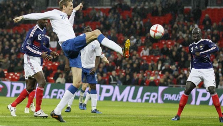 Benzema scores as France beat England