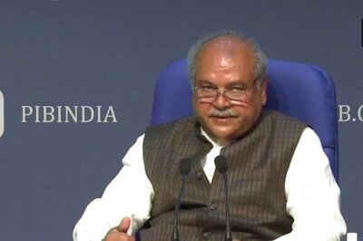 'Political Pressure' Stopped Manmohan Singh, Sharad Pawar from Implementing Farm Reforms: Tomar