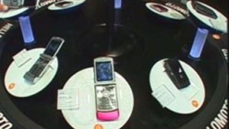 Saudi girl to get 90 lashes for carrying cellphone