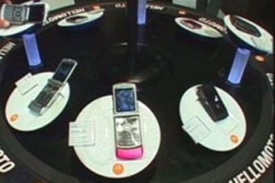 Saudi girl to get 90 lashes for carrying cellphone