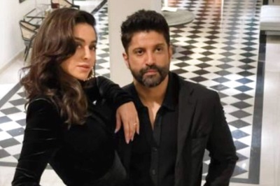 Farhan Akhtar's Mom Honey Irani Calls Shibani Dandekar 'Lovely': 'They're Madly in Love'