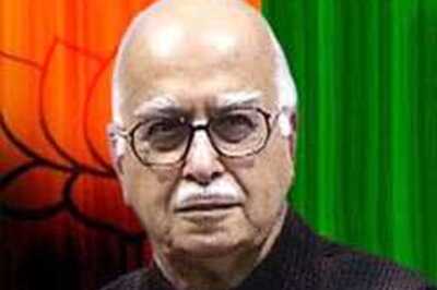 Advani-Rajnath rift rumours dog BJP