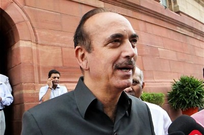 BJP-PDP Govt has Brought J&K Back to 1990s Chaos: Ghulam Nabi Azad