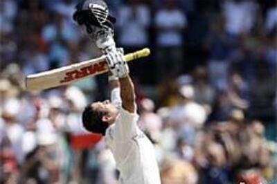 Watch: Tendulkar breaks Lara's world record