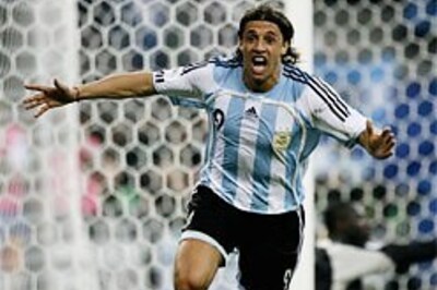 Argentina tame Ivorian Elephants 2-1