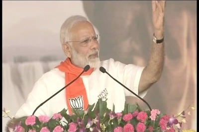 Narendra Modi in Gujarat LIVE: PM Attacks Gandhi Family, Says Development Will Trounce Dynasty