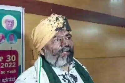 Black Ink Thrown on Rakesh Tikait in Bengaluru; Local Police, State Govt Responsible, Says Farmer Leader