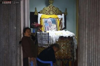 China says Dalai Lama less and less influential, but must reincarnate