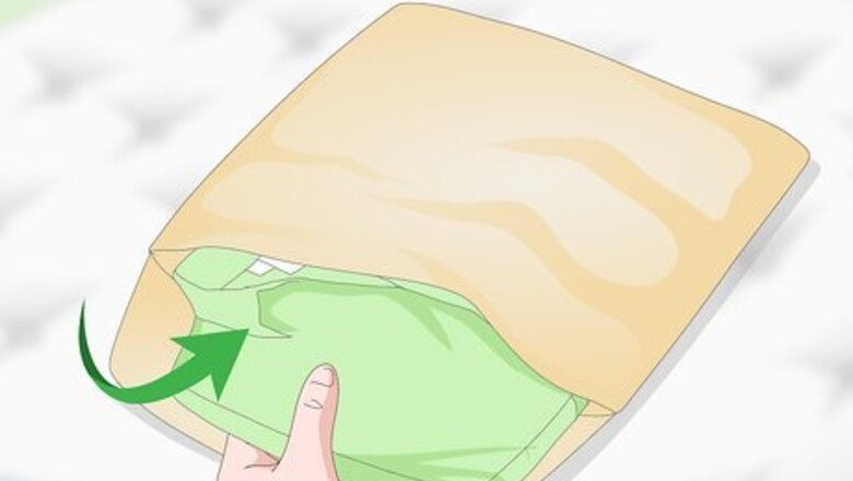 How to Pack Without Wrinkling Clothes