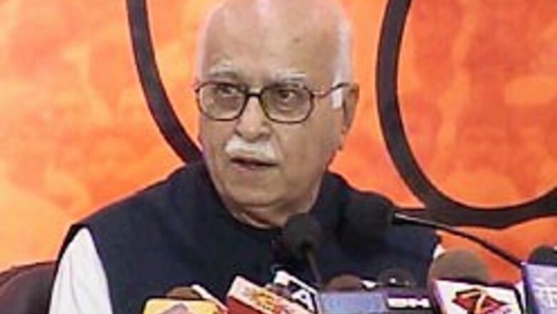 Extradite Dawood to India: Advani