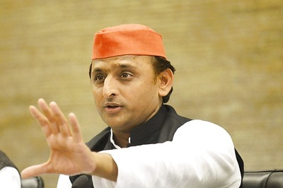 Where is anti-Romeo Squad? Akhilesh to Yogi After Attack on Swiss Couple
