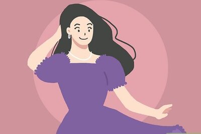 How to Not Be Awkward Around Your Boyfriend at School