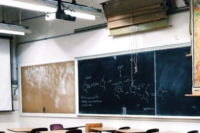 'Must Wear Uniforms': South Delhi Civic Body Disallows Religious Attire in Schools