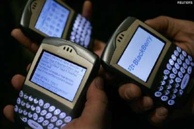 Morgan Stanley downgrades BlackBerry maker RIM