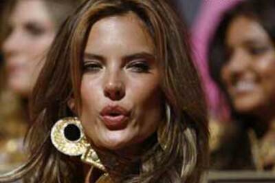 Photogallery: 10 most desirable women of 2009