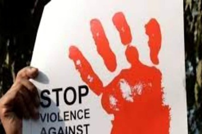 'Physically Assaulted in Whatever Way...': 18-year-old House Help 'Abused' by DMK Leader's Son, Wife