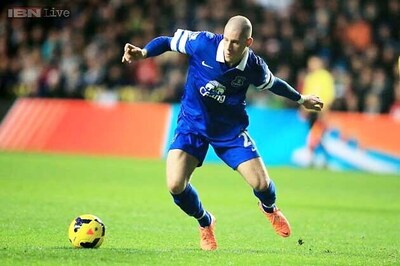 Everton midfielder Ross Barkley out with fractured toe