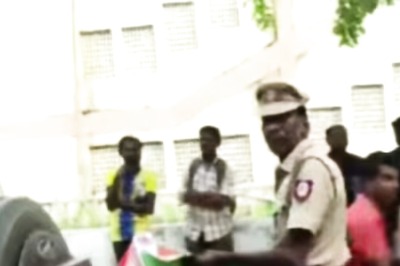 TN Cop Snatches Indian Flag from Cricket Fans Ahead of WC Match, Throws It Into Dustbin; BJP Demands Action