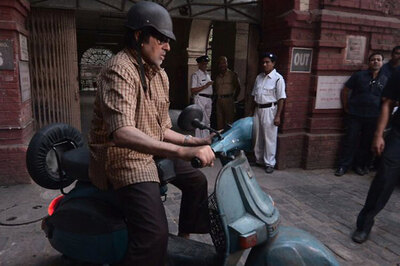 Photo of the day: Amitabh Bachchan rides a scooter on the streets of Kolkata