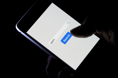 Mumbai: Three, Including 2 Women, Arrested for Running 'Live Sex Show' On Mobile App