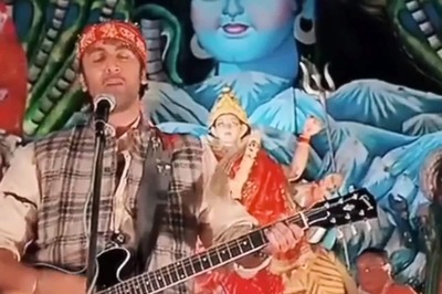 Neetu Kapoor Wishes Fans on Navratri With Son Ranbir Kapoor's Sherawali Song from Rockstar