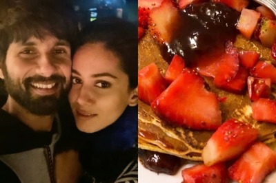 Shahid Kapoor Makes Pancakes for Wife Mira Rajput