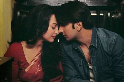'Lootera' songs are apt for romantic monsoon: Ranveer