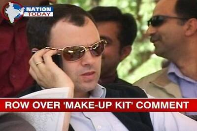 PDP luring women panchayat members with make-up kits: Omar