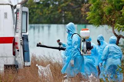 Breathless in Delhi: Lack of Ambulances With Proper Oxygen Supply Poses Challenge to Patients, Families