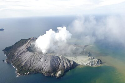 Death Toll in New Zealand Volcano Eruption Rises to 6, 8 More Remain Missing, Say Police