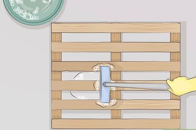 How to Build a Planter Box from Pallets