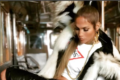 Jennifer Lopez Recreates 2002 Look