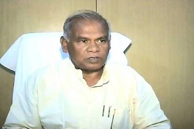 Jitan Ram Manjhi sits on protest fast against annulment of his decisions