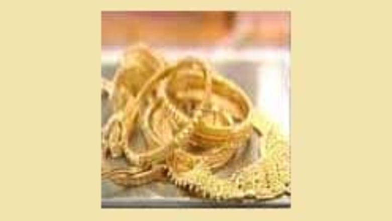 NRI loses $40,000 jewellery at party