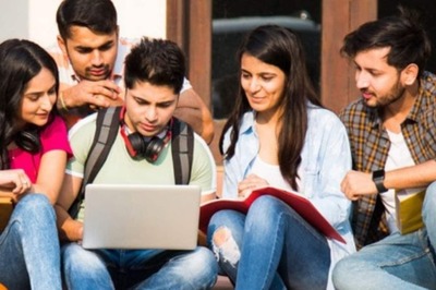 FYJC Cut-Off Slips by 5%, Fewer Marks Than Last Year Can Get You Admission in Maharashtra Colleges