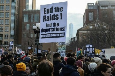 US Supreme Court to Set Guidelines for Trump Treatment of Non-citizens