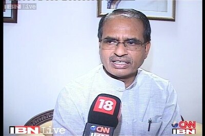 Shivraj Singh Chouhan calls on Narendra Modi