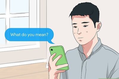 What Does WYM Mean? Snapchat, Texting, and More