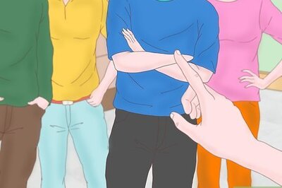 How to Put Someone in a Fingerlock