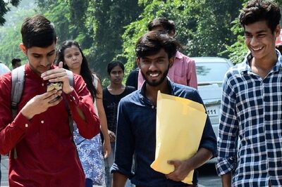 AKTU Exams for Over 1 Lakh Students Begin: From Dress Code to Banned Items, Important Instructions to Follow