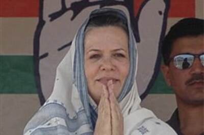 Sonia seeks more efforts to de-criminalise elections