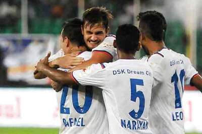 ISL 2015: FC Pune City look to close in on semis berth, host FC Goa