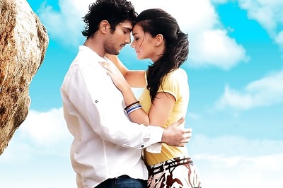 Friday Release: Menon's magic in 'Ek Deewana Tha'