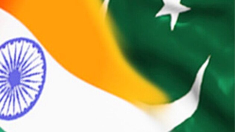Pakistan asks world bodies to intervene in Kashmir issue